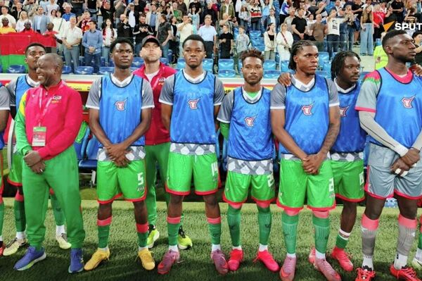 Friendly Soccer Match Between Russia and Burkina Faso Kicks Off in Volgograd - Sputnik Africa