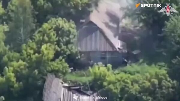 Images de libération de Chevtchenko, dans la région de Kharkov mises en ligne par la Défense russe - Sputnik Afrique