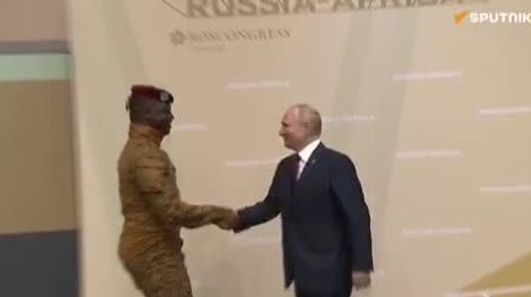Le Président ougandais se rendra à Moscou pour participer au sommet Russie-Afrique – ambassadeur - Sputnik Afrique
