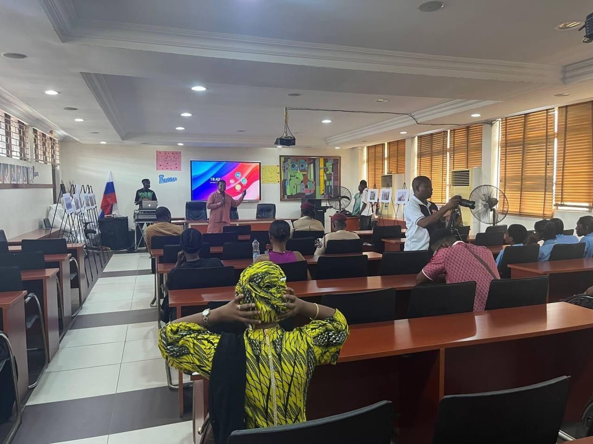 Russian Photo Exhibition and Film Screening in Lagos Highlight Russia‑Africa Relations - Sputnik Africa, 1920, 09.06.2026