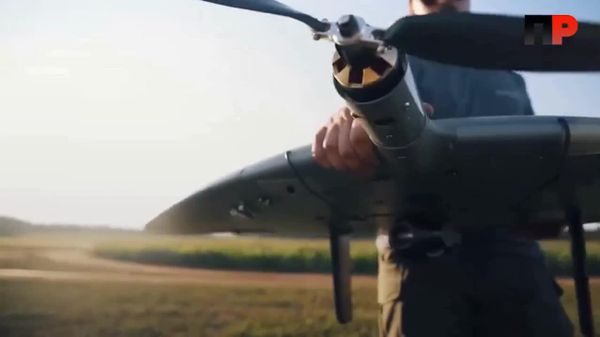 Un nouveau drone russe ressemble à Neo dans Matrix évitant les balles - Sputnik Afrique