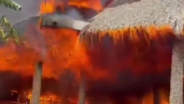 Un violent incendie ravage un hôtel en République dominicaine - Sputnik Afrique