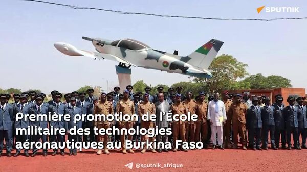 Première promotion de l’École militaire des technologies aéronautiques au Burkina Faso Première promotion de l’École militaire des technologies aéronautiques au Burkina Faso - Sputnik Afrique