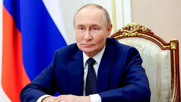 Putin congratulates Sputnik's parent media group Rossiya Segodnya on 85th anniversary - Sputnik Africa