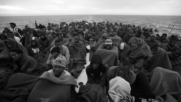 Deux pays déstabilisés et détruits par l’Occident, devenus des hubs pour les clandestins - Sputnik Afrique