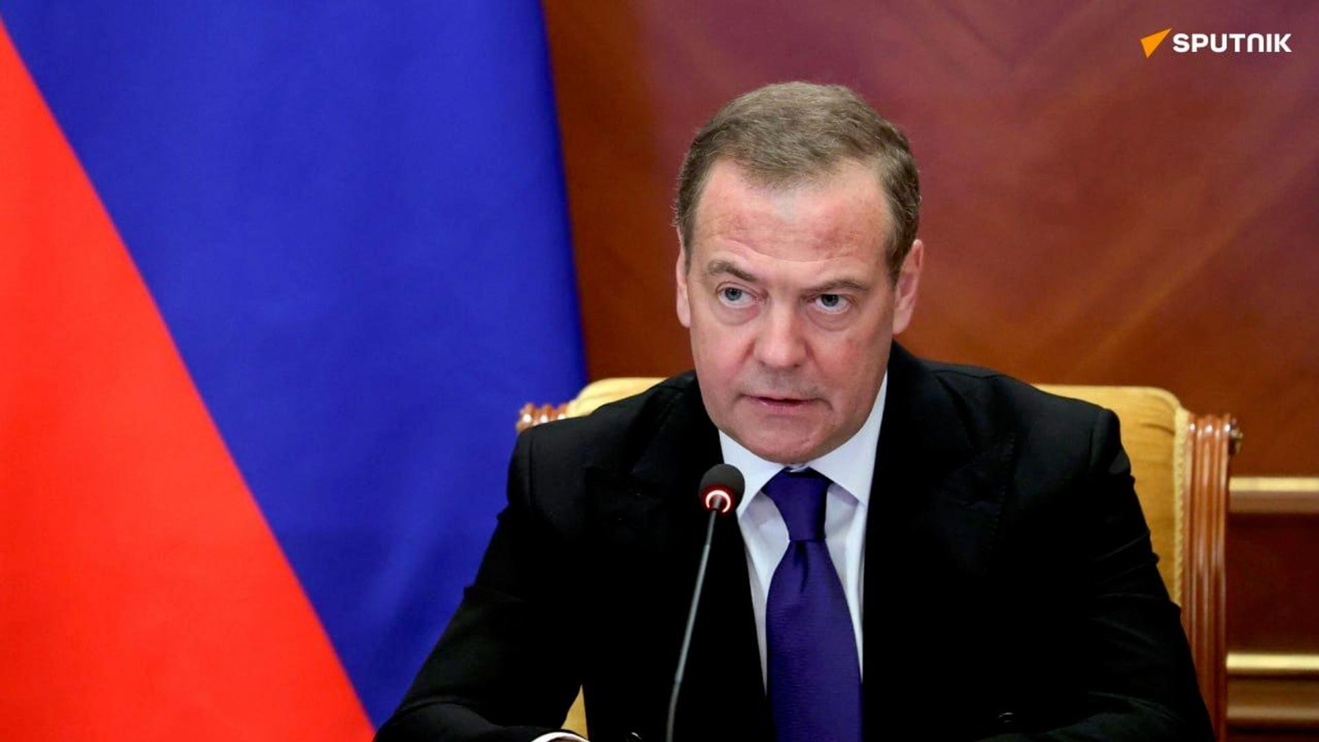 La mise en œuvre par la CPI des décisions biaisées peut conduire à une guerre au sens littéral du terme, martèle Medvedev La mise en œuvre par la CPI des décisions biaisées peut conduire à une guerre au sens littéral du terme, martèle Medvedev - Sputnik Afrique, 1920, 24.06.2026