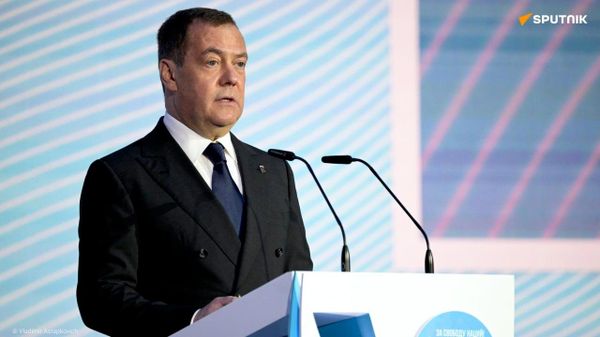 La Russie veut bâtir un ordre mondial juste avec l’Afrique, l’Asie et l’Amérique latine, selon Medvedev - Sputnik Afrique