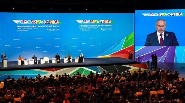 Sudan's Leader Al-Burhan Plans to Discuss Cooperation With Russia at Russia-Africa Summit: Ambassador - Sputnik Africa