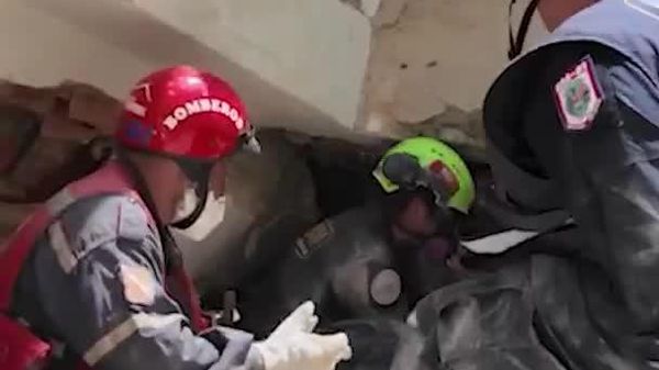Nine-Month-Old Baby & Mother Rescued From Rubble After Quake in Venezuela - Sputnik Africa