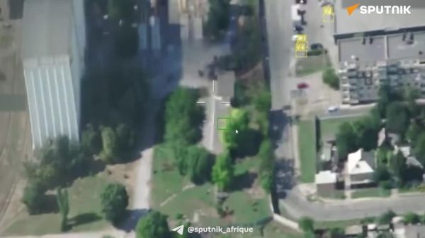 Un drone russe Geran a frappé un centre de contrôle de guerre électronique ukrainien - Sputnik Afrique