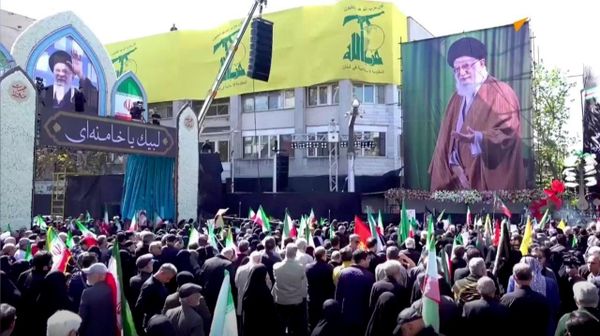 L’Iran prépare des obsèques d'Ali Khamenei avec une ampleur sans précédent - Sputnik Afrique