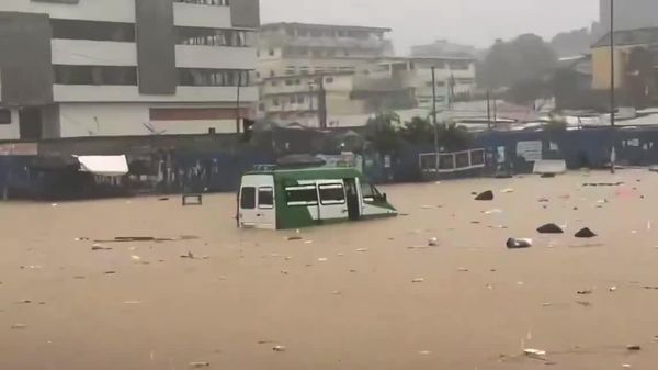 Fortes pluies à Abidjan: le bilan dépasse 10 morts, selon une ministre ivoirienne - Sputnik Afrique