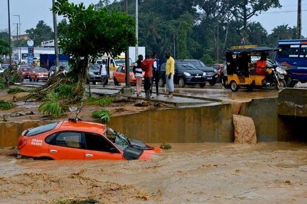 Inondations à Abidjan: le bilan grimpe à 59 morts Inondations à Abidjan: le bilan grimpe à 59 morts - Sputnik Afrique