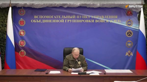 ▶ Déclaration de Poutine après sa réunion avec des hauts commandants sur la situation dans la zone de l'opération militaire spéciale - Sputnik Afrique