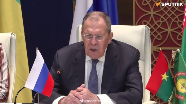 AES-Russie: ce format peut servir d'exemple et montrer que nous sommes sur la bonne voie - Lavrov - Sputnik Afrique