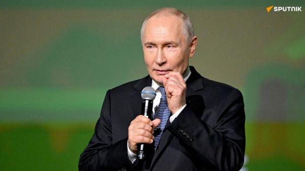 Les réponses aux attaques contre la Russie seront symétriques et bien plus puissantes - Poutine - Sputnik Afrique