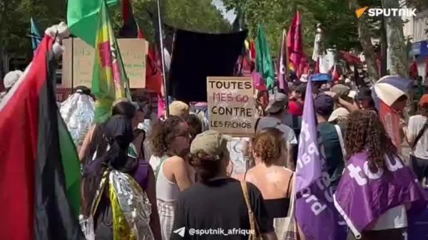 Réveillez-vous, le monde brûle: marche internationaliste à Paris - Sputnik Afrique