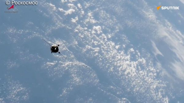 Un nouvel équipage russe arrive à l'ISS à bord du vaisseau Soyouz MS-29 - Sputnik Afrique