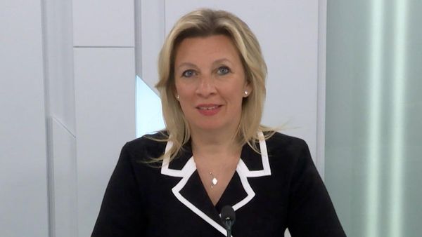 La langue russe reste vivante à l'étranger, malgré les manœuvres de ses détracteurs, selon Maria Zakharova - Sputnik Afrique