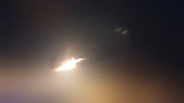 Visé par des frappes des États-Unis, l'Iran riposte en frappant une base militaire en Syrie et des cibles américaines au Koweït et à Bahreïn - Sputnik Afrique