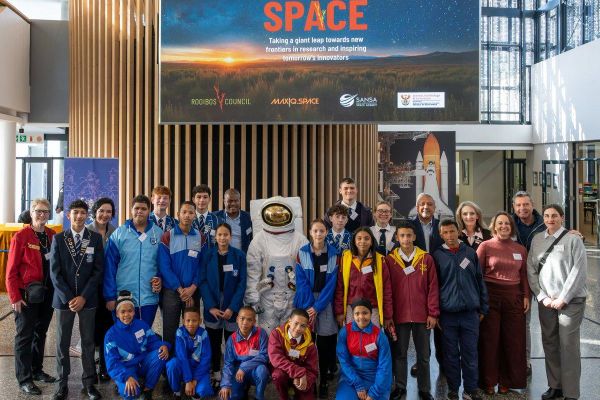 South Africa to Launch Rooibos Seeds to ISS for Space Agriculture Research: Space Agency - Sputnik Africa