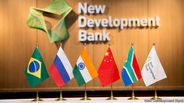 Le Zimbabwe rejoint la Banque de développement des BRICS, selon le ministre des Finances - Sputnik Afrique