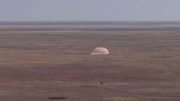 Le vaisseau spatial Soyouz MS-28 a atterri avec succès près de la ville kazakhe de Zhezkazgan, rapporte Roscosmos - Sputnik Afrique