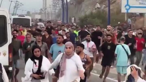 Crise migratoire à Ceuta: l'Italie a exprimé son intention de suspendre l'Espagne de l'espace Schengen - Sputnik Afrique