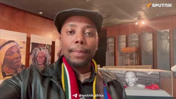 Sputnik Africa Remembers & Acknowledges SA Icons With Visit to 'Gallery of Legends' - Sputnik Africa
