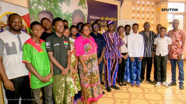 Une équipe burkinabè remporte le championnat du monde de robotique face à 190 pays - Sputnik Afrique