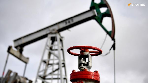 Pétrole: l'Algérie ouvrira un peu plus les vannes en septembre - Sputnik Afrique