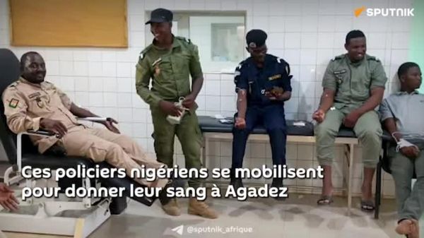Au Niger, des policiers donnent leur sang pour soutenir les hôpitaux - Sputnik Afrique