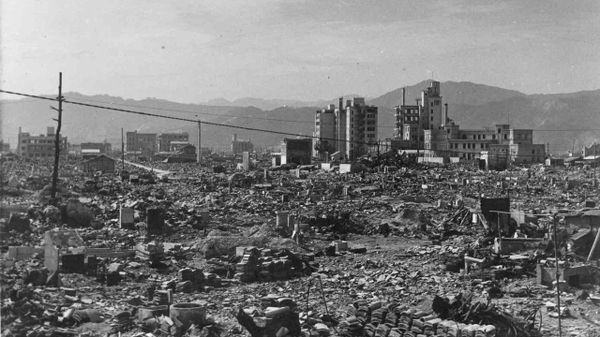 Japan buries US Hiroshima legacy and scapegoats Russia to please puppet master – expert - Sputnik Africa