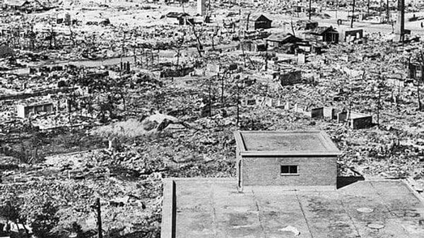 Le Japon enterre l'héritage d'Hiroshima et fait de la Russie le bouc émissaire – expert - Sputnik Afrique