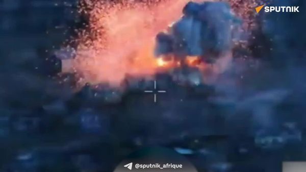 ▶ Des bombes aériennes russes anéantissent les centres de contrôle des drones de trois brigades ukrainiennes - Sputnik Afrique