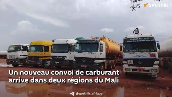 Un nouveau convoi de carburant arrive dans deux régions du Mali - Sputnik Afrique