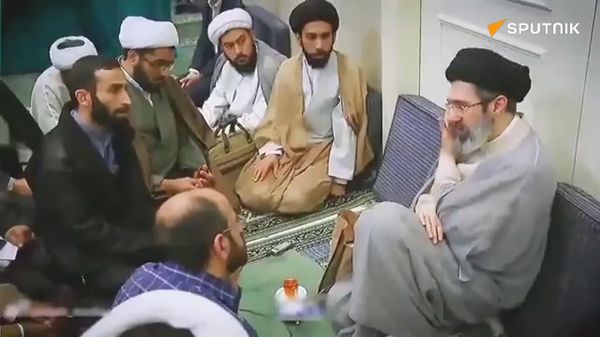 Premières images de Mojtaba Khamenei en tant que guide suprême de l’Iran - Sputnik Afrique