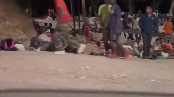 Frontière coloniale, symbole d'inégalité et piège mortel: un expert marocain dénonce les causes structurelles de la crise migratoire à Ceuta - Sputnik Afrique