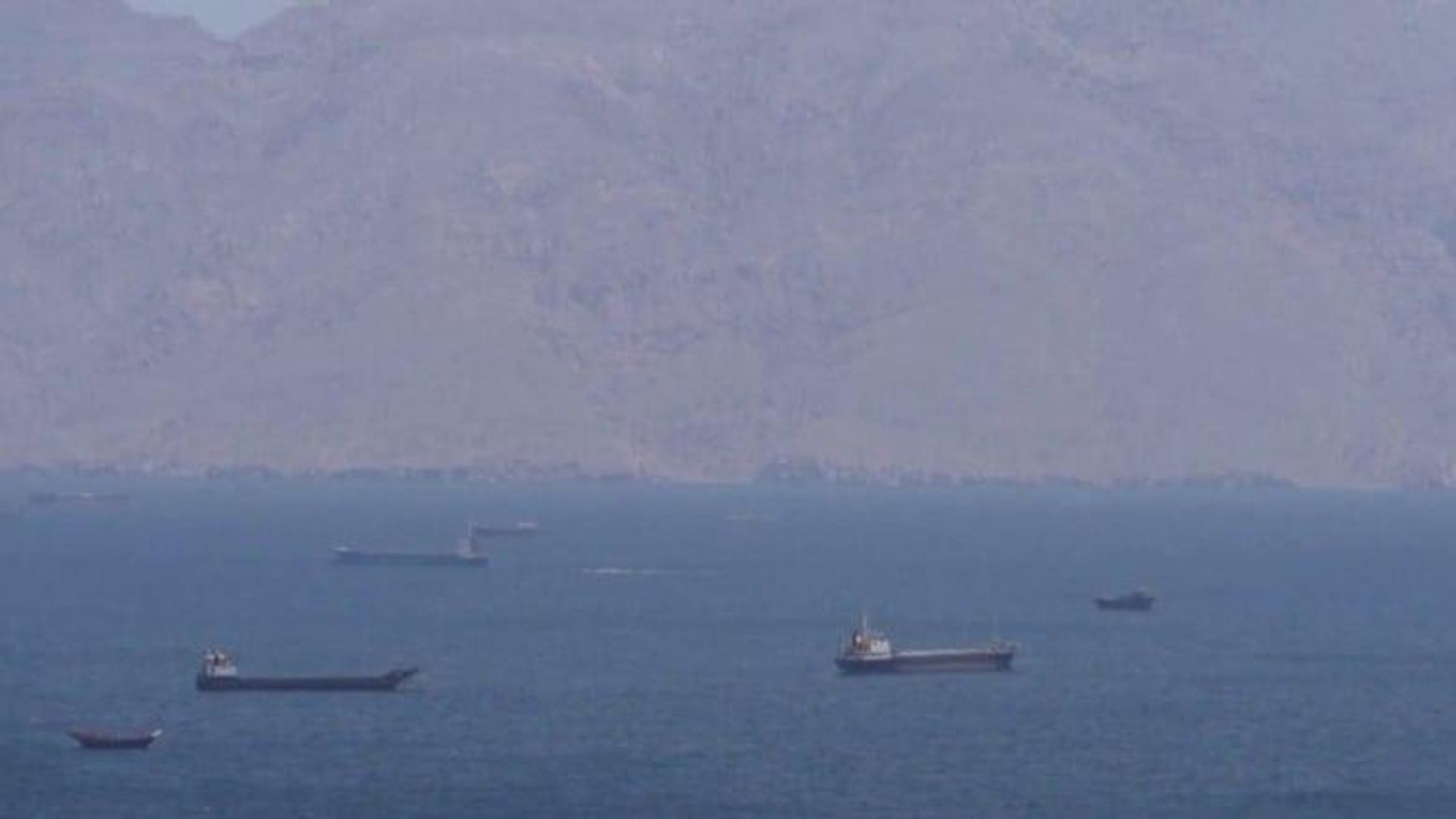 Un nouveau projet de loi iranien sur le détroit d’Ormuz interdit le passage des navires américains et israéliens Un nouveau projet de loi iranien sur le détroit d’Ormuz interdit le passage des navires américains et israéliens - Sputnik Afrique, 1920, 10.08.2026