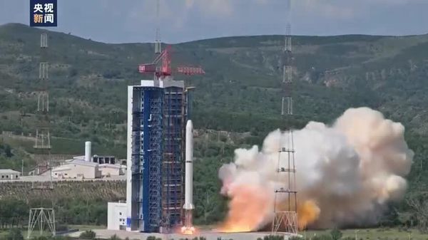 La Chine a lancé un satellite d'observation de la Terre - Sputnik Afrique