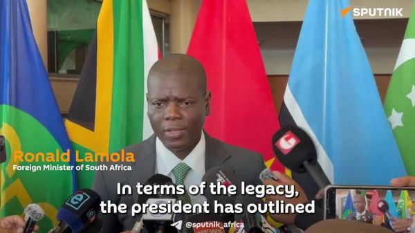 'We Want to See Intra-Regional Trade Grow' From 20% to at Least 50%: SA FM on Country's SADC Chairmanship If we are able to build regional integration, inter-regional trade, we can be able to build economies of the region to grow, which means that people will be able to work wherever they are, and the region can have shared prosperity, Ronald Lamola said on the sidelines of the 46th SADC Ordinary Summit - Sputnik Africa