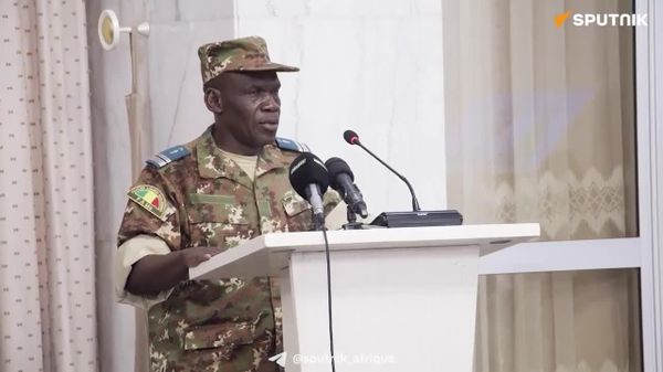 Les 82 militaires maliens libérés reçus par Assimi Goïta - Sputnik Afrique
