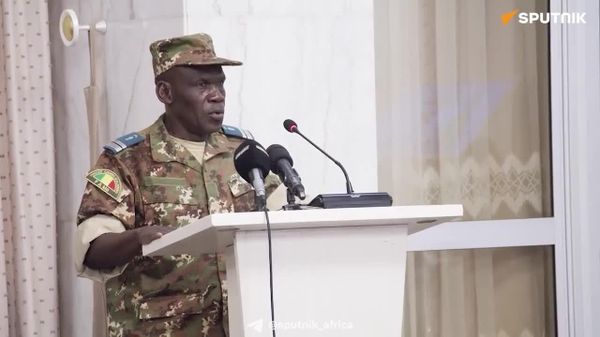 Malian President Welcomes Home 82 Soldiers Released From Terrorist Captivity - Sputnik Africa