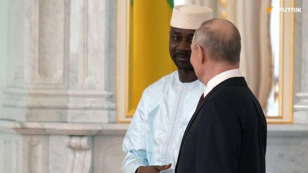 Coordonner les efforts pour assurer la stabilité dans la région saharienne-sahélienne: Poutine s'est entretenu par téléphone avec le Président du Mali - Sputnik Afrique