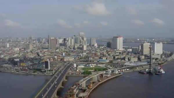 Nigeria Gains 'Positive' Economic Outlook as Oil Revenues Surge: Media - Sputnik Africa