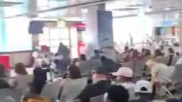 Deuxième journée de grève à l'aéroport international du Kenya: des milliers de passagers confrontés à des retards – médias - Sputnik Afrique