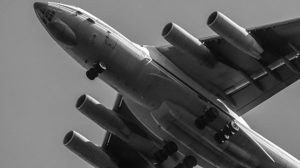Su-30, Il-78, Il-76 au Niger: Cette projection est une évolution de la posture algérienne au Sahel - Sputnik Afrique