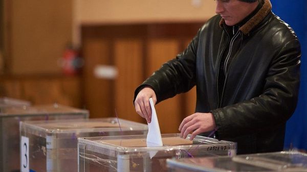 West Can Replace Zelensky with Anyone, Elections Won't Change Anything: Russian Official - Sputnik Africa