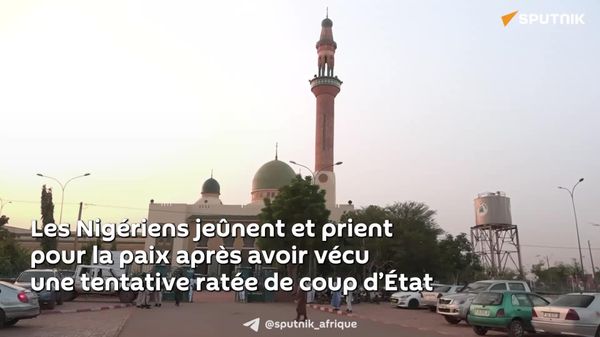 Les Nigériens ont répondu à l'appel national aux prières pour la paix et la sécurité suite aux troubles militaires à Niamey - Sputnik Afrique