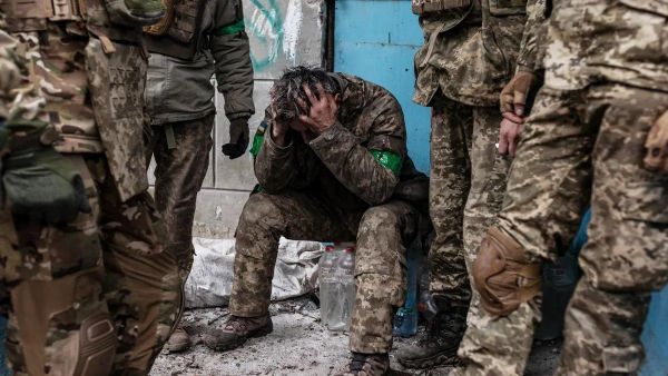 Les militaires ukrainiens ont perdu la motivation, estime un politologue turc, alors que les forces russes ont enfermé 1 - Sputnik Afrique